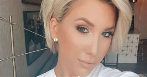 Savannah Chrisley Unbothered On Golf Course In High Heels After Breakup