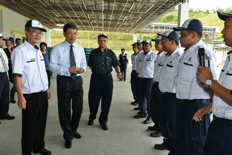 It was incorporated as a private limited company in malaysia on 19 november 2012. MB merasmikan kilang Akashi Kikai Sdn. Bhd di Sendayan ...