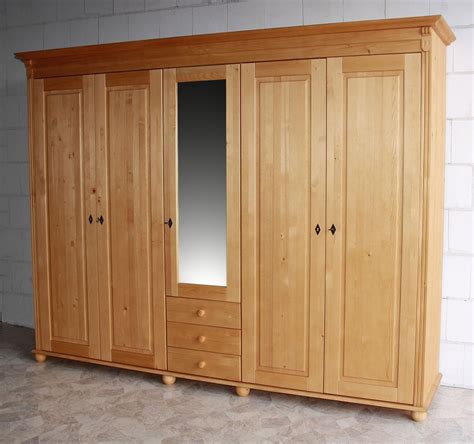 Korpus und türen aus spanplatte foliert. Kleiderschrank Schlafzimmer schrank Drehtürenschrank ...