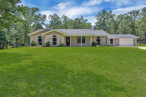 208 Obannon Dr Huntsville Tx 77320 Mls 43168228 Redfin