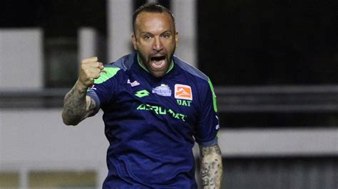 Vicente josé matías vuoso (3 kasım 1981 doğumlu), forvet olarak oynayan arjantin doğumlu eski bir meksikalı futbolcudur. ¿Qué fue de Vicente Matías Vuoso? | Futbol Total