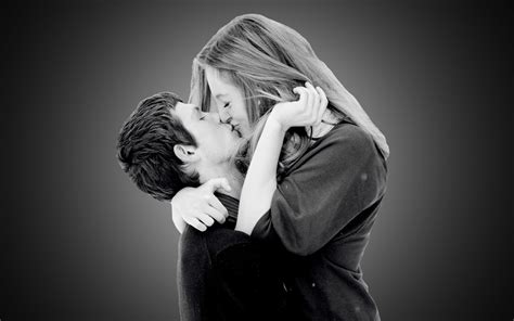 Hot Couple Kissing 1080p Hd Wallpapers And Images ~ Hd Wallpapers And Images