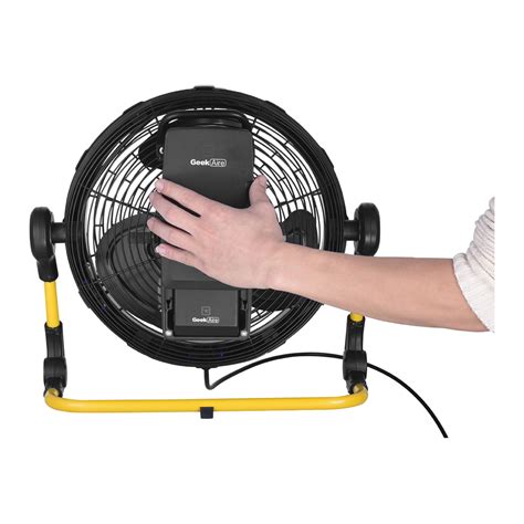 Geek Aire Outdoor 12 Inch Usb Rechargeable Battery Powered Misting Fan