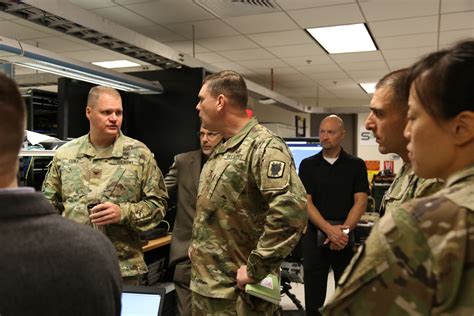 Army Pilots New Signal Battalion For Scalable Expeditionary Comms