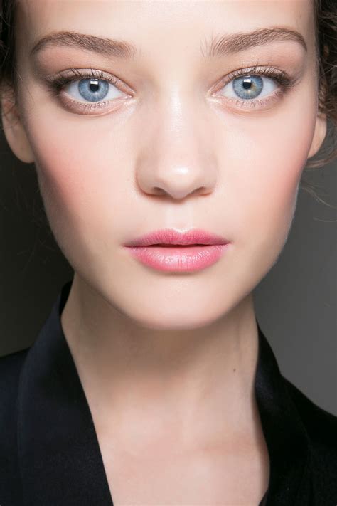 Makeup And Beauty Tips For Spring Allergies Redness