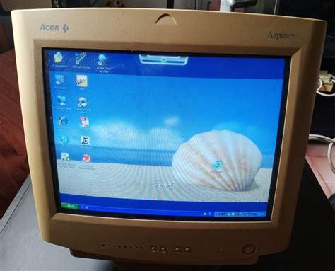 Vintage 14 Inch CRT Monitor Computers Tech Parts Accessories