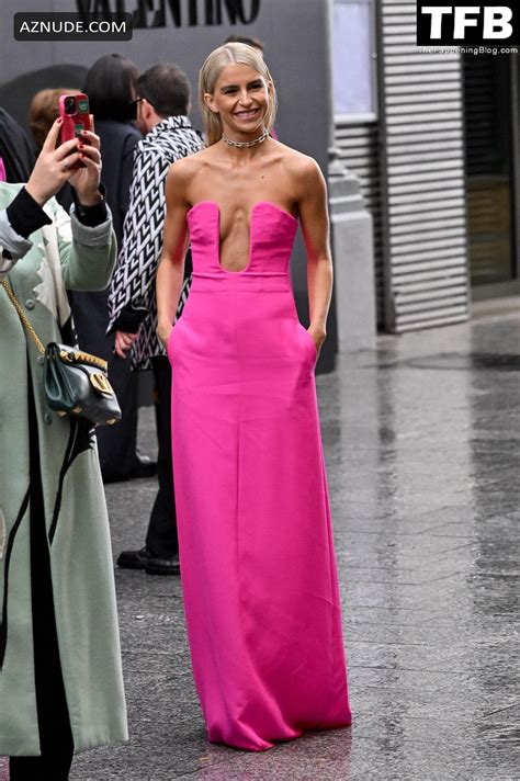Caroline Daur Sexy Seen Showing Off Her Hot Tits At The Valentino