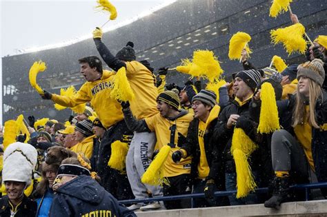 The Maize And Blue Bucket List Things Every Michigan Fan Must Do Mlive Com