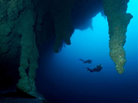 16 Incredible Underwater Places Around The World Photos Condé Nast