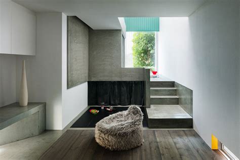 Home design interior singapore rumah 2 lantai di lahan sempit via. Desain Rumah Sempit Memanjang Minimalis | Desain Rumah ...