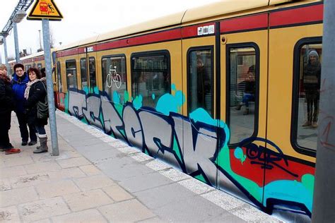 TCR_Train_S_Bahn_Graffiti_25_12_2012_Street_Art_Berlin_0215_PS | Train