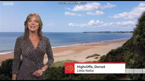 She was born on december 1967 in sheffield. Louise Lear BBC Weather July 28th 2019 - 60 fps - YouTube