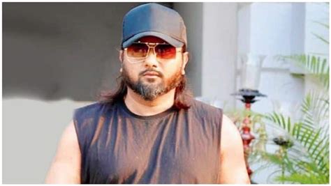 singer honey singh issued non bailable warrant for failing to appear in court