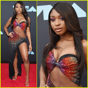 Normani Bares Ripped Abs On Mtv Vmas Red Carpet Photo My Xxx Hot Girl