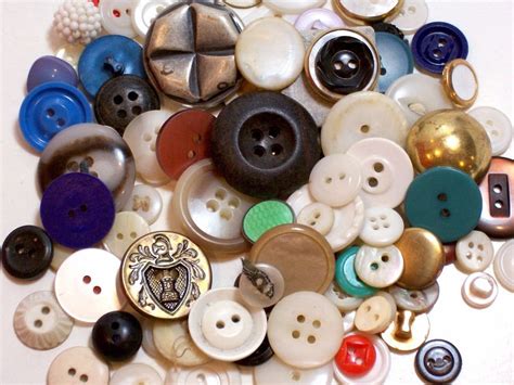 Vintage Mixed Buttons Used Garment Buttons 100 Pieces Mixed Button