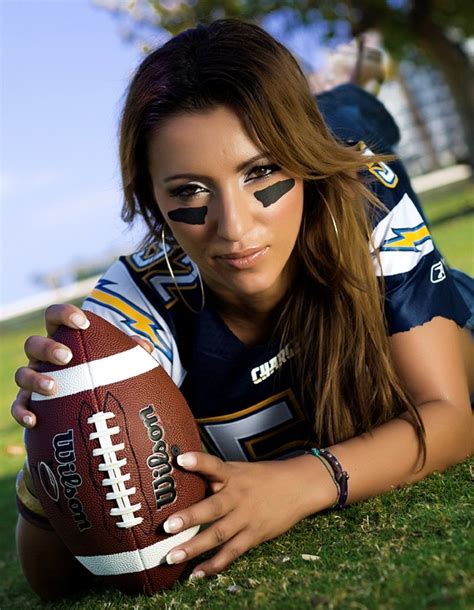 Beauty Babes Nfl Week 4 Sexy Babe Alert San Diego Chargers Vs Kansas City Chiefs Who Wiins