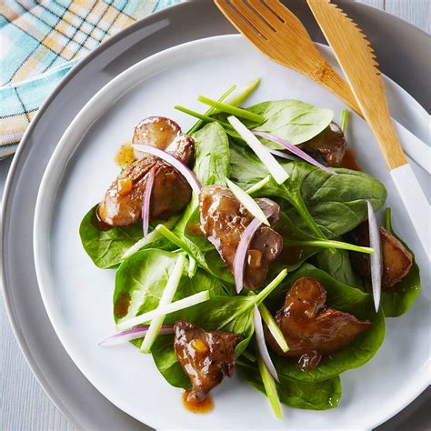 This salad is quick to whip up and delicious when served with chicken or fish. Warm Chutney Chicken Liver Salad | Chicken.ca