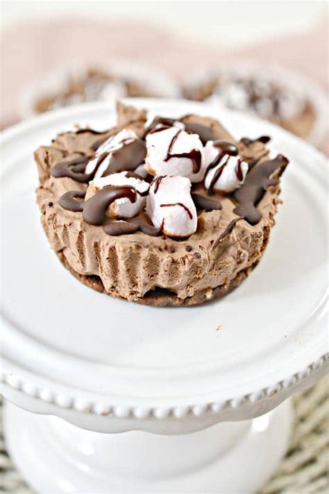 Sugar free & low carb! Keto Cheesecake - BEST Low Carb Keto Rocky Road Chocolate ...
