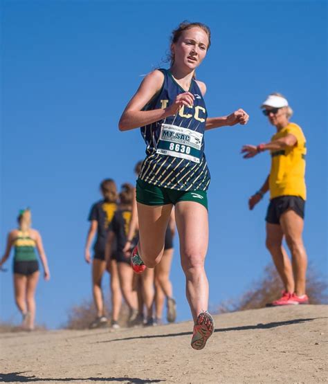 Con un tiempo de 29:15.58, el atleta guatemalteco mario pacay, completó anoche (en sexto lugar), las 25 vueltas sobre la pista del estadio mt sac college, en california, estados unidos e hizo realidad su sueño de clasificarse a los. DyeStat.com - News - Kristin Fahy Makes Final Mt. SAC ...