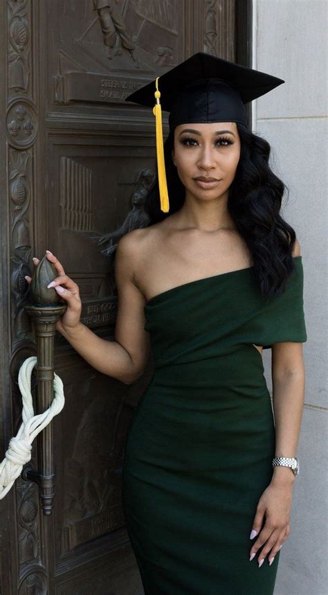 60 Gorgeous Graduation Outfits Ideas That Will Make You Look Fabulous