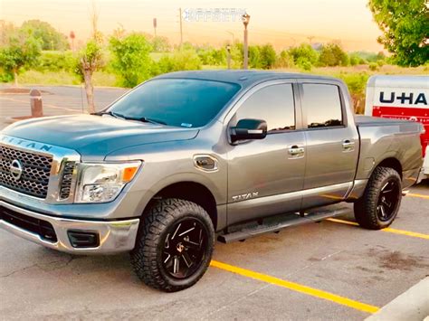 Nissan Titan Arkon Off Road Lincoln Rough Country Leveling Kit Custom Offsets