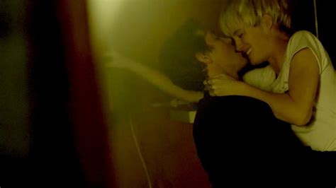 Mackenzie Davis Sexy Halt And Catch Fire 4 Pics  And Video Thefappening