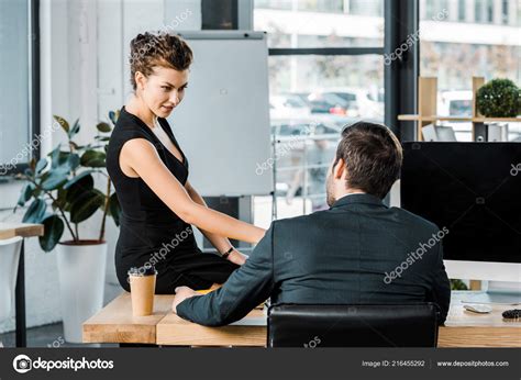 Young Businesswoman Flirting Colleague Workplace Office — Free Stock