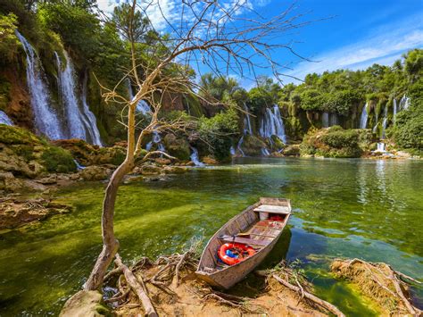 Waterfall Kravice In Bosnia And Herzegovina Beautiful Nature Wallpaper Hd For Desktop 3840x2400 ...
