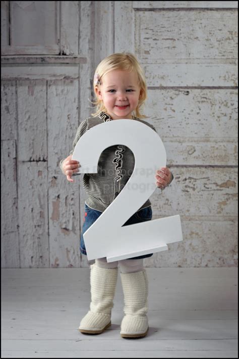 The best time to introduce a pillow to your child is when they're around 2 years old and transitioning from a crib to a toddler bed. Fun Children's Photographer in St Charles, Toddler ...