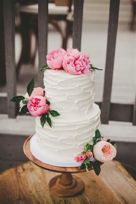 Cakes by samantha is a premier cake maker for the south west and will deliver wedding cakes, birthday cakes, anniversary cakes and corporate cakes anywhere in the west country incuding: Two Tier Wedding Cake decorated with Pink Flowers - Fab ...