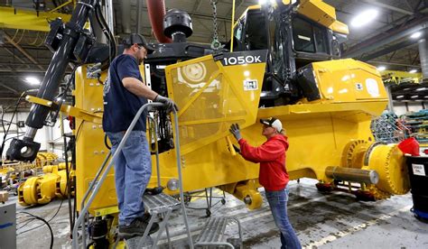 John Deere Adds Jobs At Dubuque Factory Amid Other Layoffs Washington