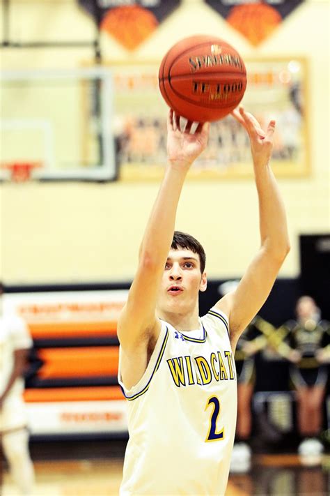 Wv Metronews Photo Gallery Logan Holds Off Scott 70 63 In Sectional