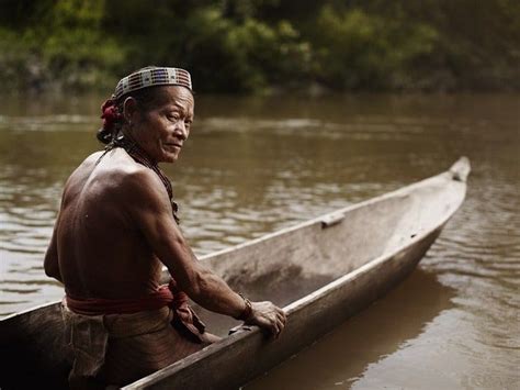 deep in the jungle with the mentawai tribe siberut indonesia joey lawrence Архипелаг