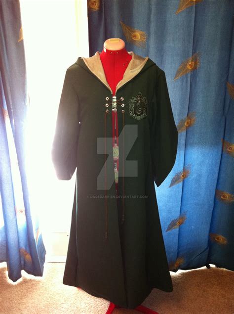 Slytherin Quidditch Robe By Dacedarrien On Deviantart