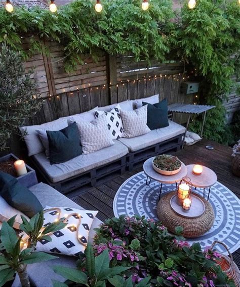 Get Inspired With These Exterior Design Ideas Cozy Backyard Backyard