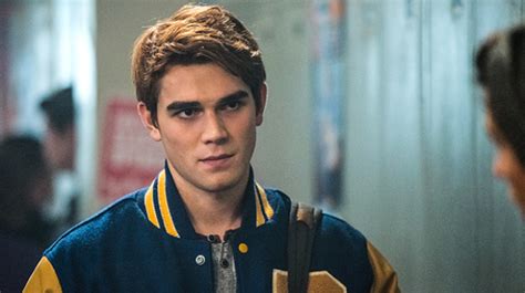 There is no equivalent resource for the older apa 6 style (i.e., this page was written from scratch), but the old resource for electronic sources, which covers similar ground, can be found here. Netflix-Serie Riverdale: KJ Apa hatte Autounfall - CHIP