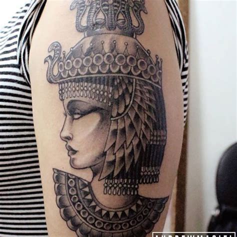 A member of the ptolemaic dynasty, she was a descendan. Cleopatra da @giurodriguesmake finalizada! #cleopatra # ...
