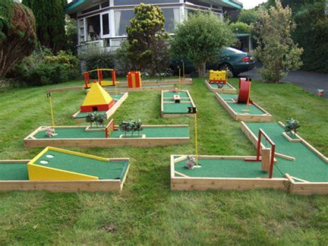 Mini Golf At Home Outdoorwood In 2020 Diy Yard Games Home Putting
