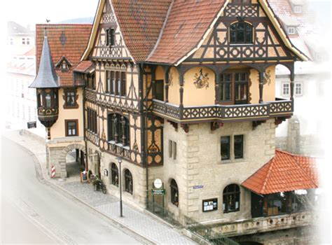 Abseits von streß und hektik finden sie in unserem restaurant (bis zu 60 plätze) eine atmosphäre wohltuender behaglichkeit. Milseburgweg