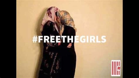 Moroccan Teenage Girls Facing Jail Over ‘lesbian Kiss Huffpost Uk News