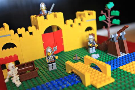 Build your own pokeball, then use the same instructions to build a great ball, ultra ball or master ball. How to Make a LEGO Castle: 7 Steps (with Pictures) - wikiHow