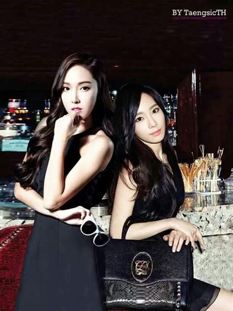 Taengsic Girl Couple 1 Girl Yuri Taeyeon Jessica Jessica Jung Snsd Girls Generation Asian