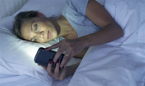 Phones And Tablets Affecting Our Sleep Study Warns Health Life