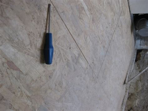 Klicken sie hier, um zu erfahren wie sie fliesen auf wan boden, treppen verlegen. Wie verlegt man Fliesen auf Grobspanplatten? (Handwerker ...