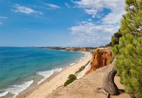 Der Strand Praia da Falésia ein Reiseführer für 2024