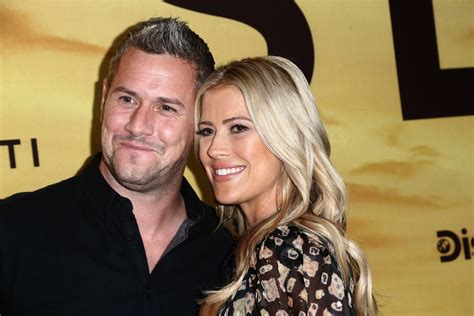 Flip Or Flop Star Christina Anstead Shares Photo Of Rare Alone Time