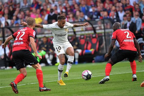 Three Straight Goals Lift PSG Over Guingamp  PSG Talk