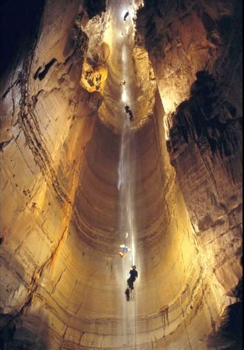 Les Grottes Les Plus Profondes Du Monde Et La Course Au Fond Du Monde