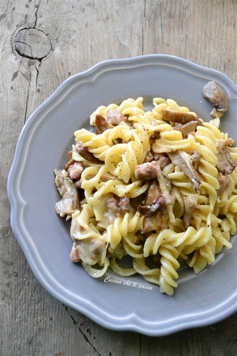 150 g di parmigiano reggiano. Pasta con stracchino salsiccia e funghi | Cucina che ti passa