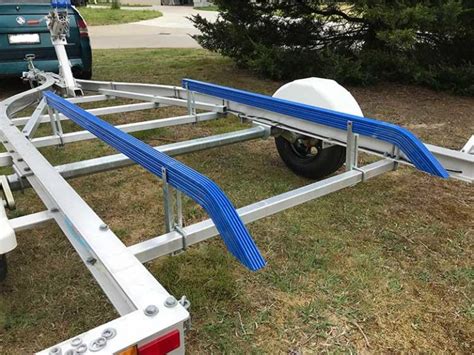 How To Properly Adjust The Bunks On A Boat Trailer